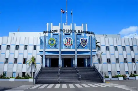 Fachada de la Policia Nacional