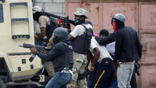 crisis-en-haiti-policia-golpean-banda-armada-y-da-muerte-miembros--focus-0-0-546-307