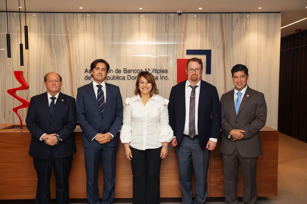 Manuel Gonzaìlez, Ricardo Llaudes, Rosanna Ruiz, Nate Arnold y Julio Lozano
