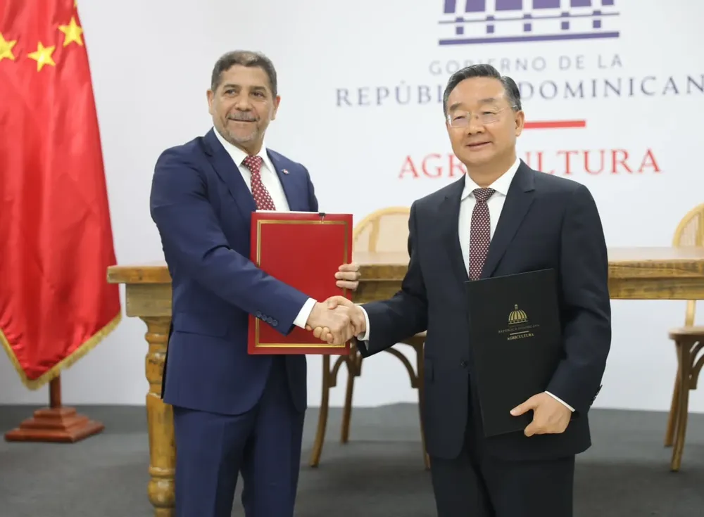 176d56dd-295e-41a7-b47c-b1d54de9b0dc