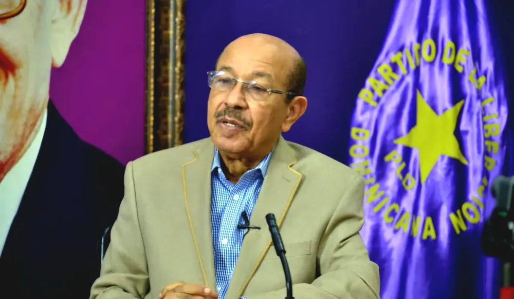 Temístocles Montás