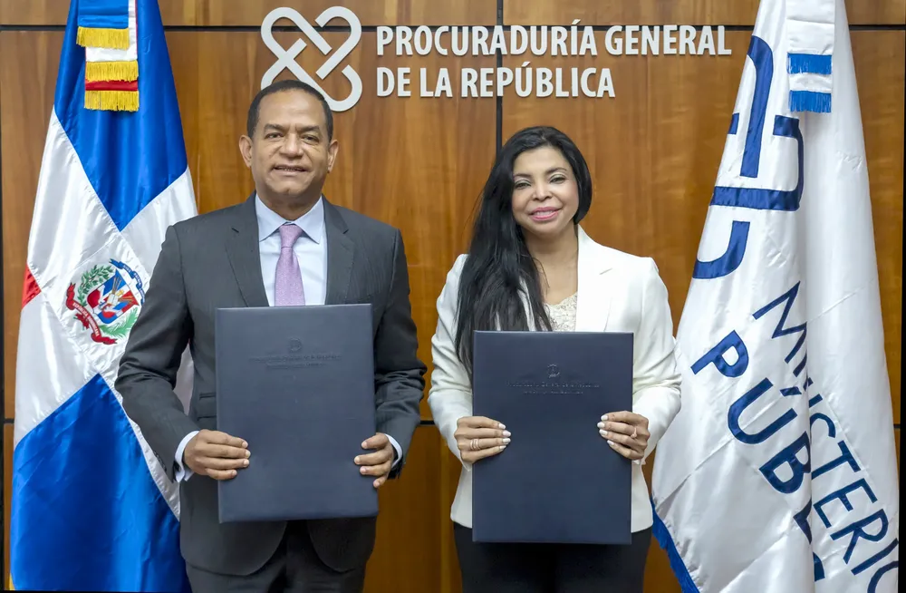 2025-06-18 PGR Firma de acuerdo con Superintendencia de Seguros_003