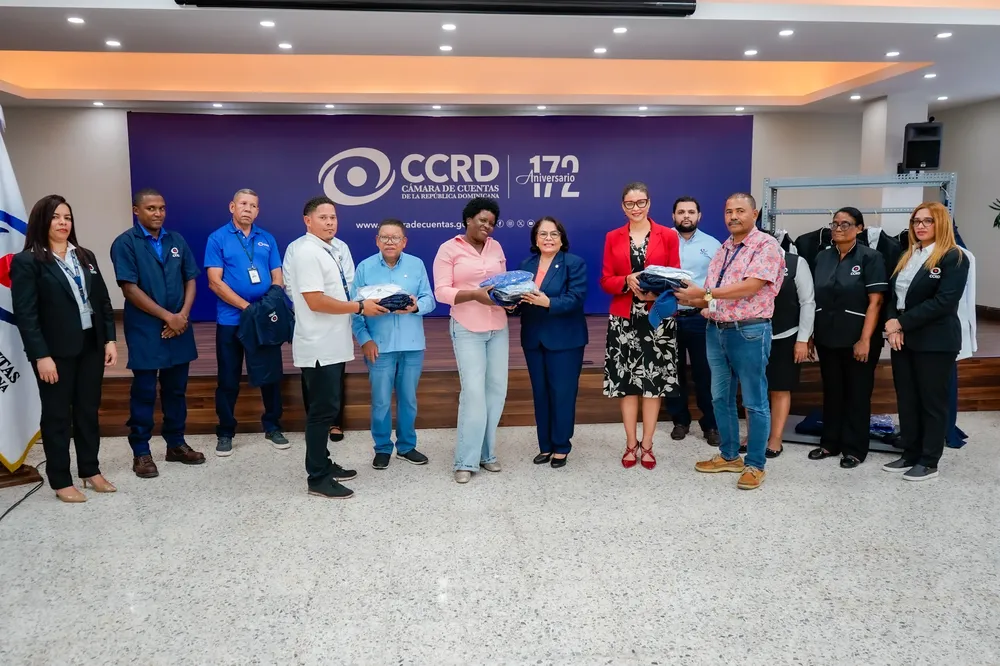 Cámara de Cuentas, personal administrativo