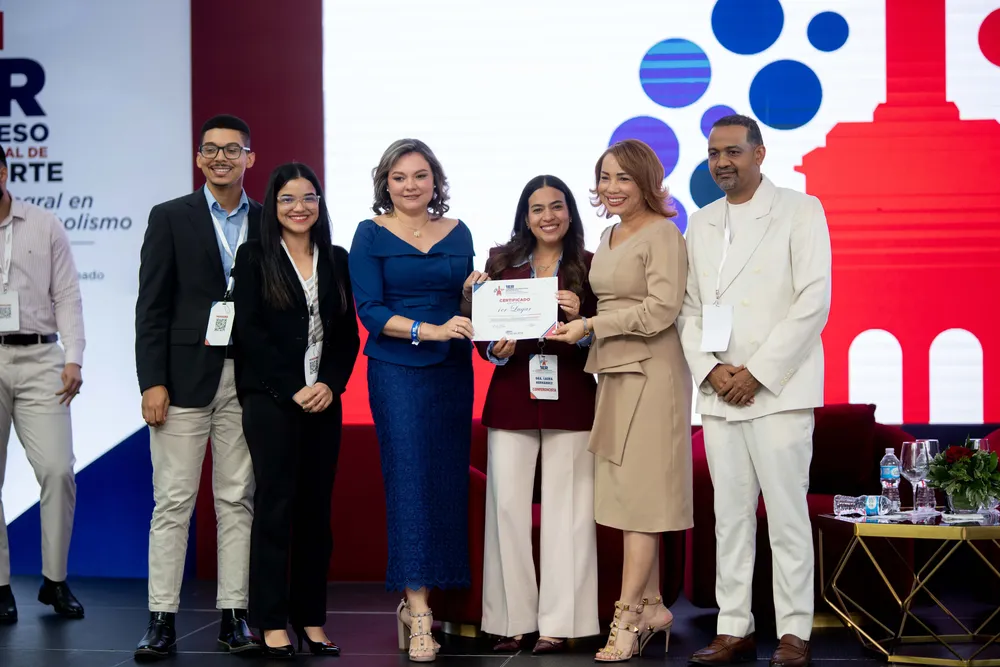 2-José Polanco Carmona, Lucero Gil, Michelle Tolentino, Laura Wesfalia Hernández, Juana Jiménez y Juan Peralta.