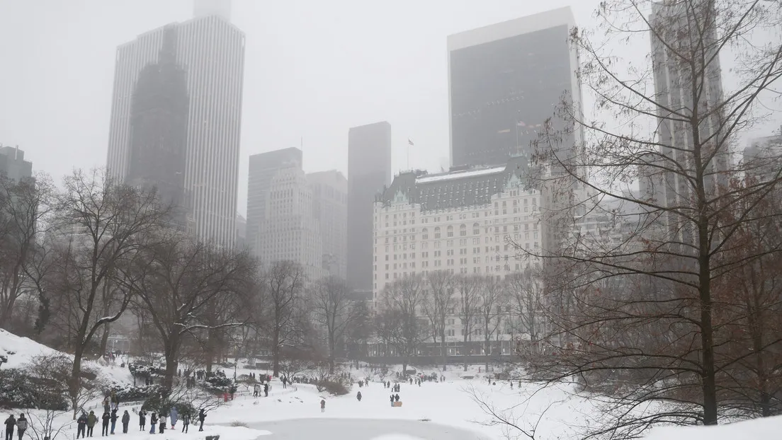 69768d1759bf5b124128a028 (1)