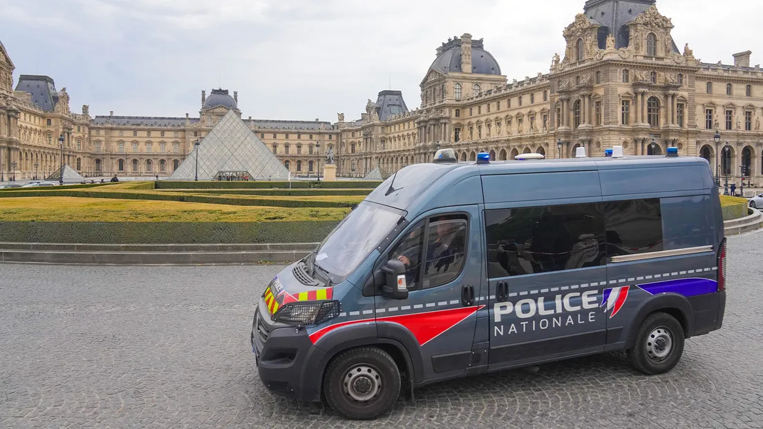 68f742d059bf5b26dd5f36e9