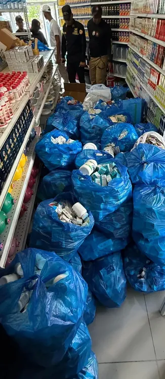 Parte de los medicamentos decomisados