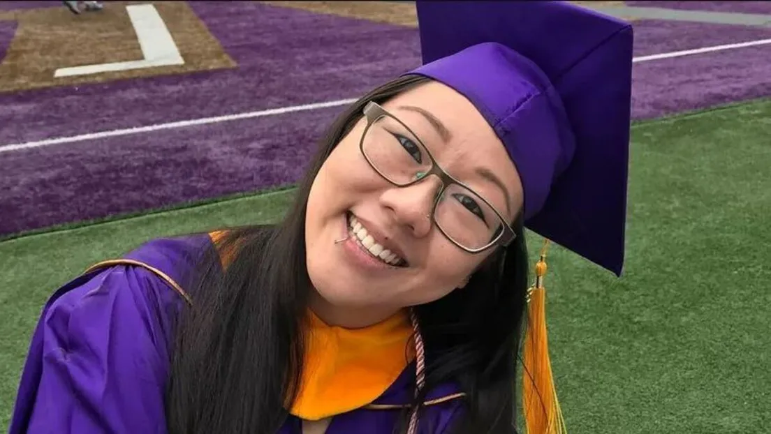 69703a17e9ff71760b4c2282