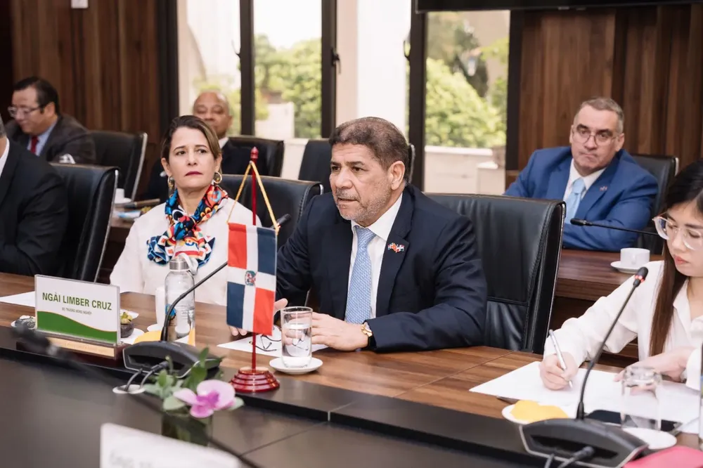 e2484cd0-f159-4bcb-82de-b7fd6a362ad5