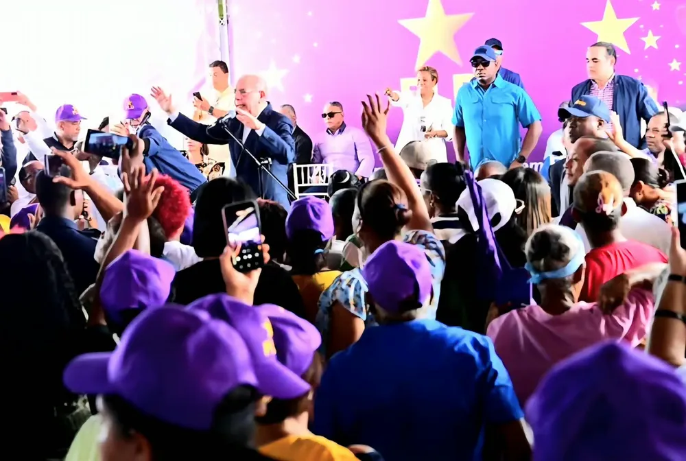 Danilo Medina en acto del PLD
