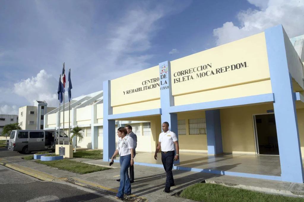 CCR Moca, La isleta