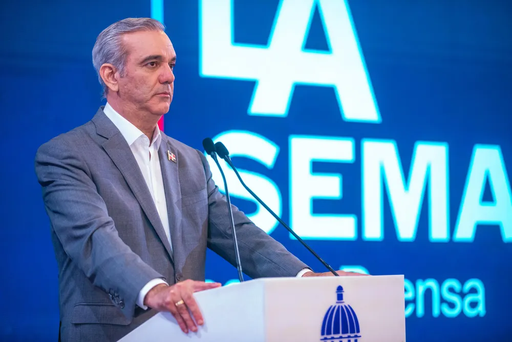 Luis Abinader en La Semanal
