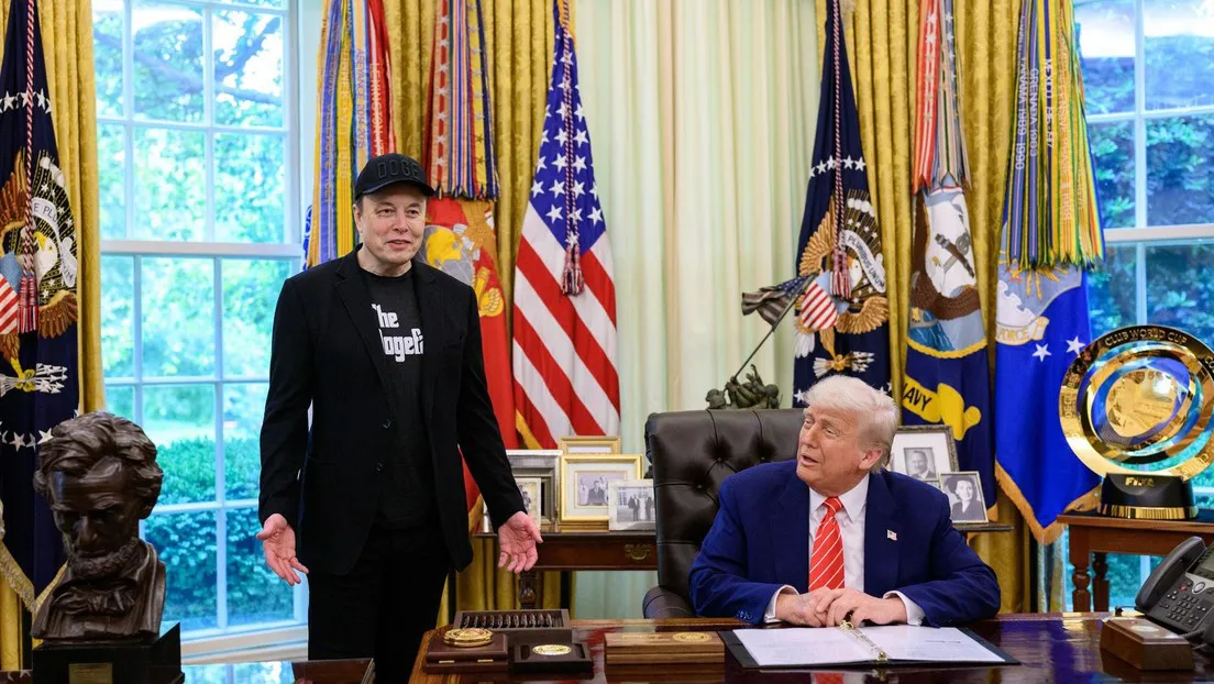 6841fc5259bf5b21404fee18