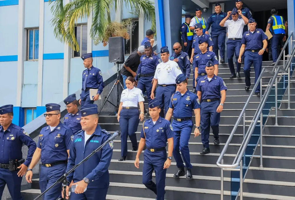 Policias