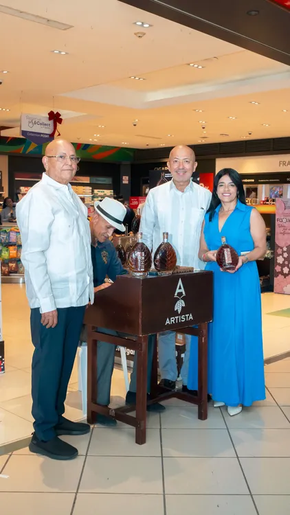 1 Jack Astacio, Radhamés Rodríguez y Delvair Amarilla.