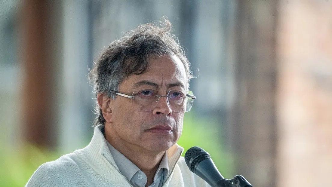 698ba83a59bf5b4006577415