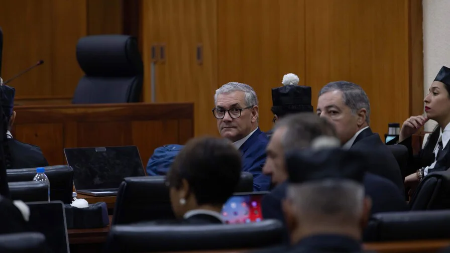 caso-de-corrupcion-piden-enviar-a-juicio-a-gonzalo-castillos-y-otros-825f9990-focus-0-0-896-504