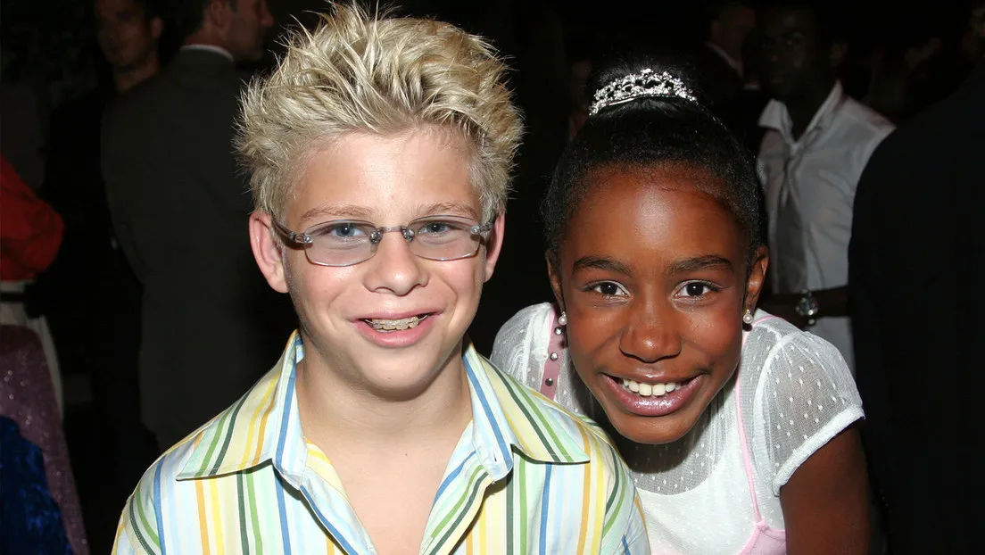 696b357b59bf5b6c3245f427