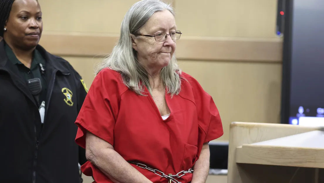 66c7db7159bf5b15f63dc00d